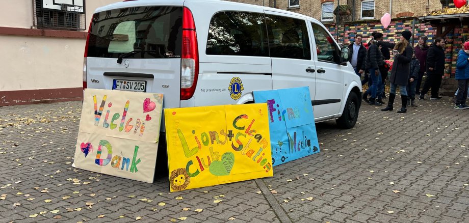 Bus für Tom-Mutters-Schule