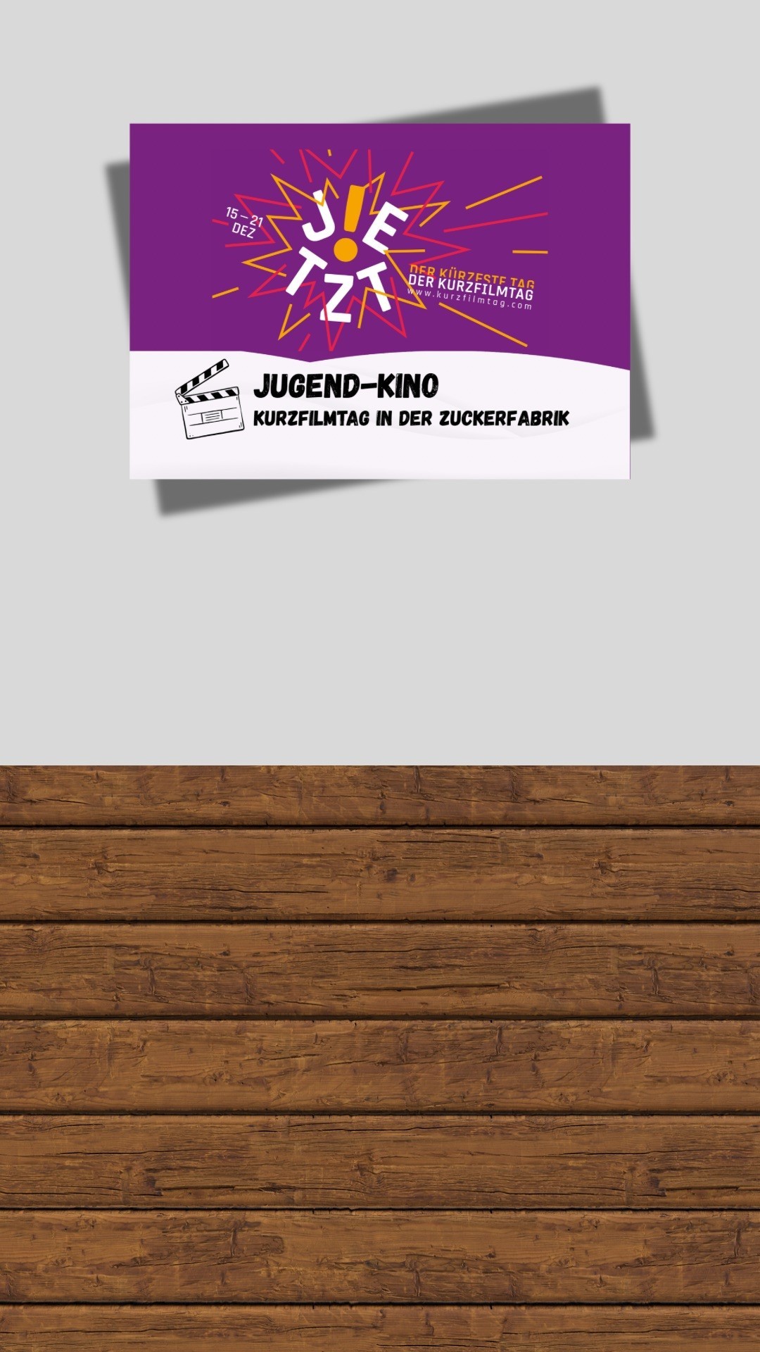 Jugendkino Flyer Jugendkino mit dem Wort Jetzt! in einer Sprechblase