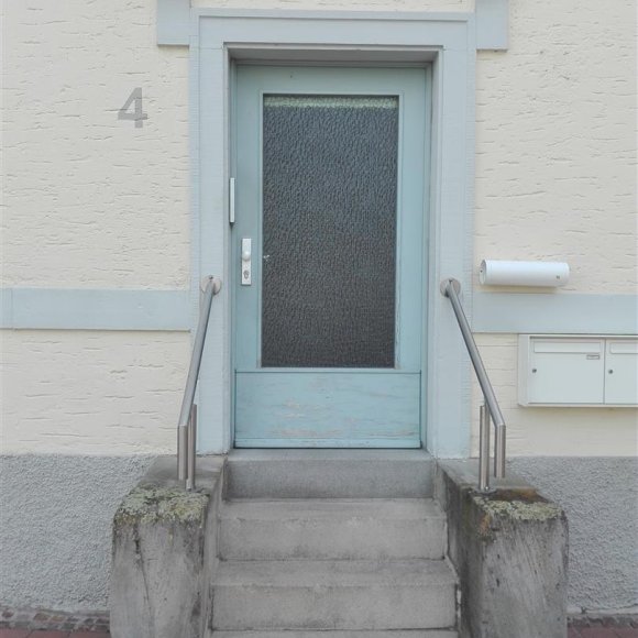 Eingang Altbau Wohnhaus