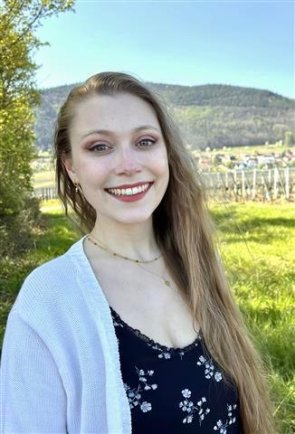 Portrait der Künstlerin Carolin Durmann