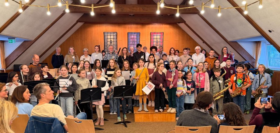 Holzbläser mit Instrumenten