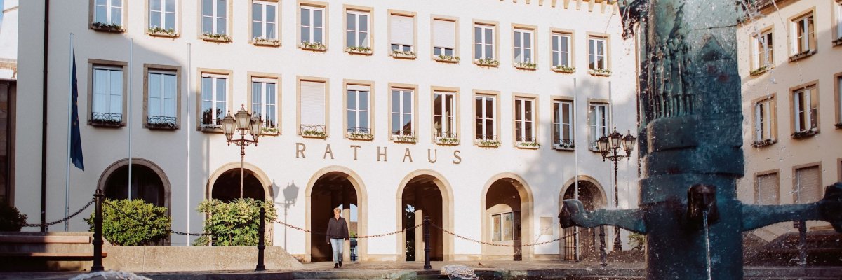 Frankenthal Außenansicht Rathaus