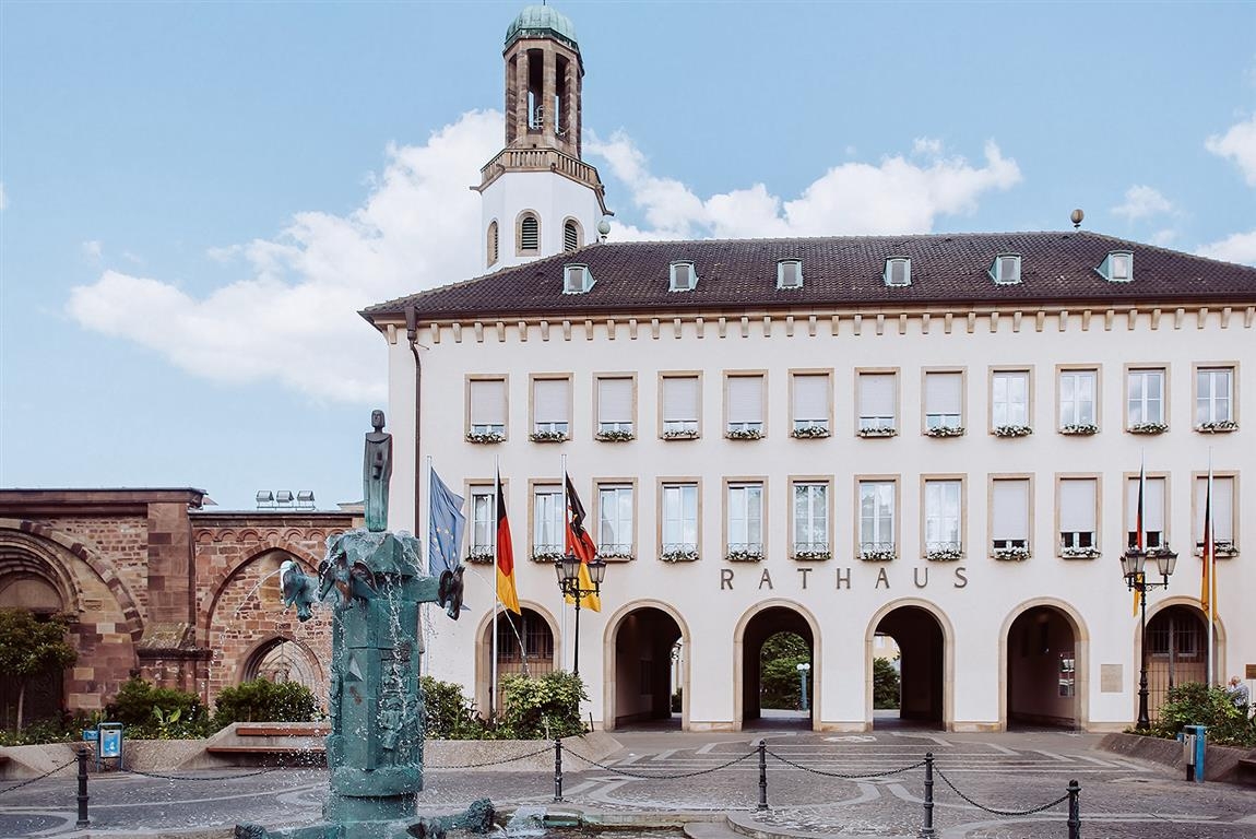 Außenansicht Rathaus