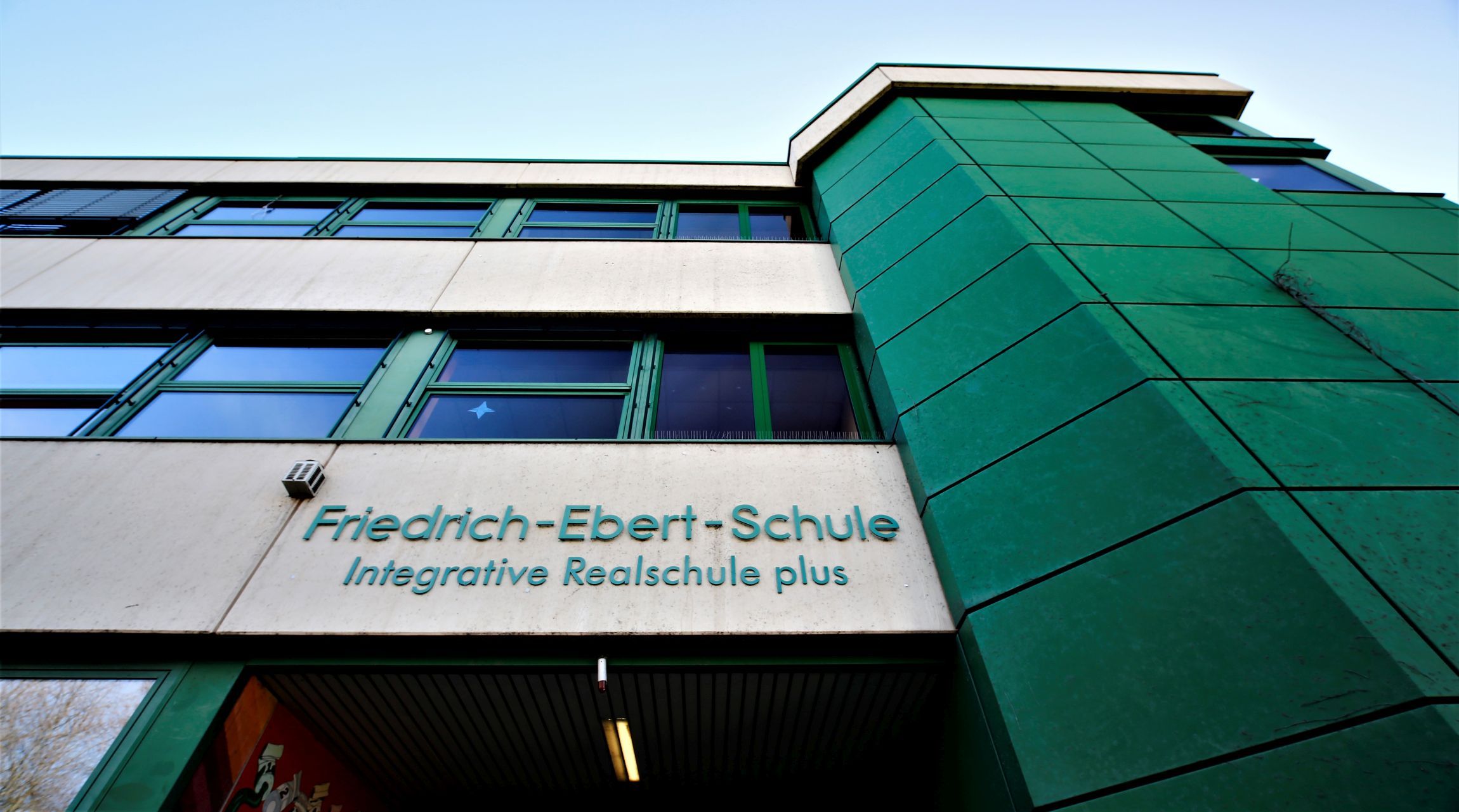 Außenansicht Schule in Frankenthal