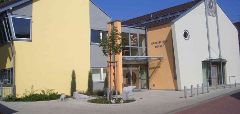 Außenansicht Schule in Frankenthal