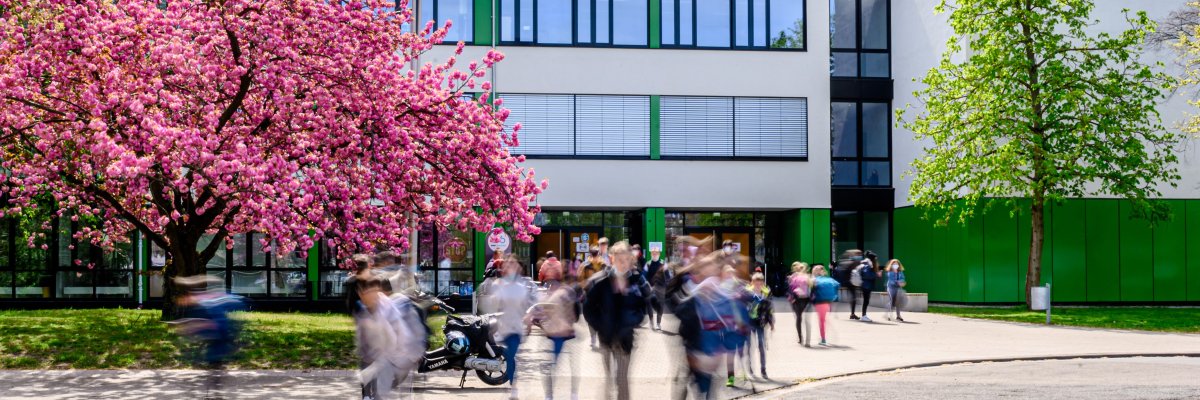 Außenansicht Schule in Frankenthal