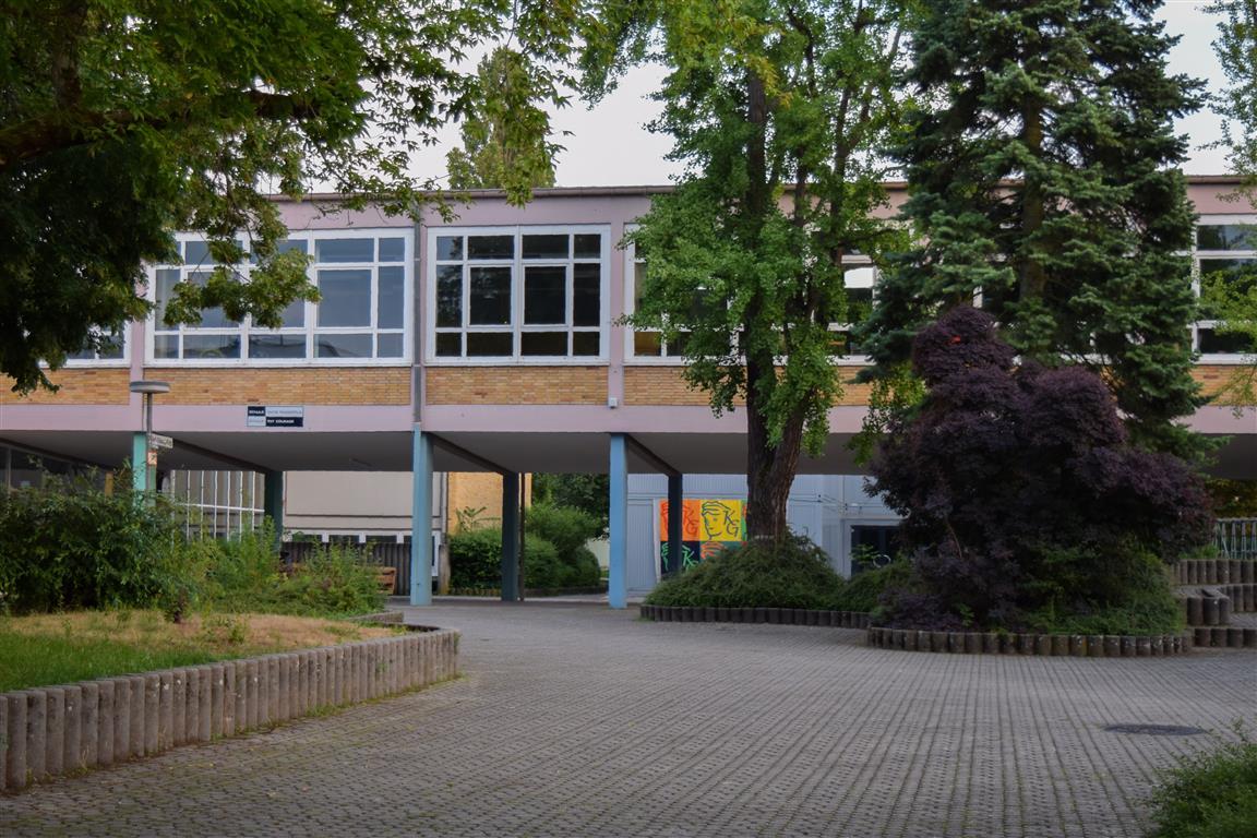 Außenansicht Schule in Frankenthal