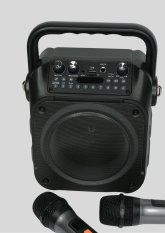 Karaoke-Lautsprecher vor hellem Hintergrund