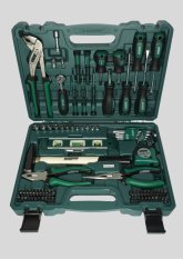 Werkzeugkoffer vor hellem Hintergrund