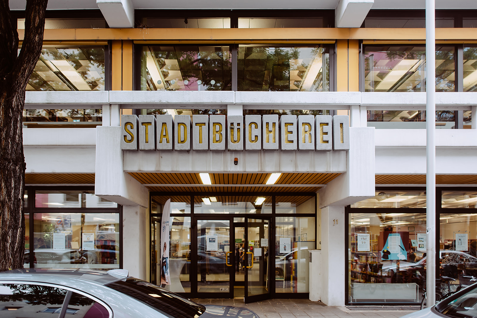 Außenansicht der Stadtbücherei