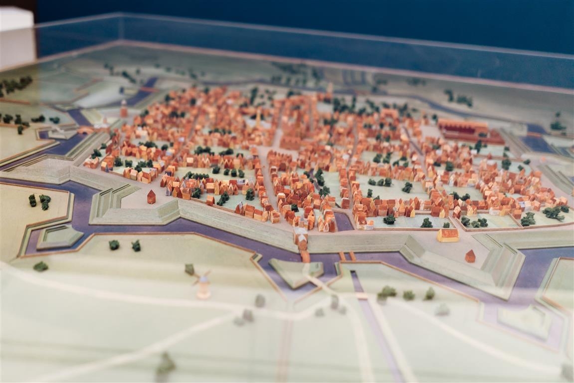 Stadtansicht_im Erkenbert-Museum 