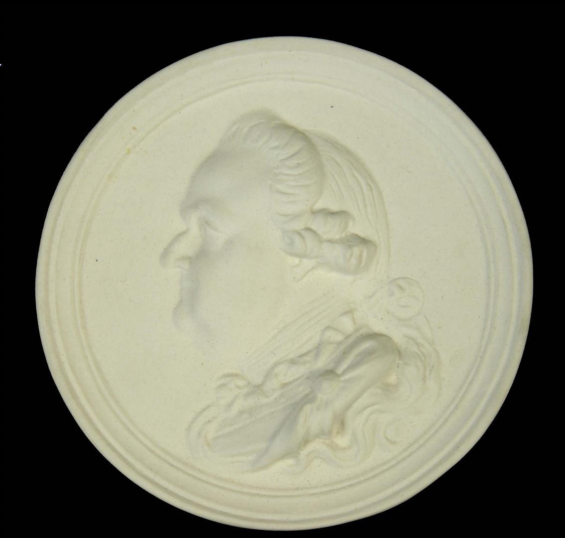 Portraitmedaillon von Carl Theodor von der Pfalz Portraitmedaillon aus Biskuitporzellan von Carl Theodor von der Pfalz