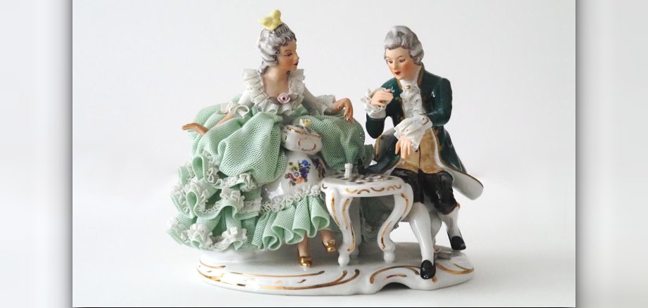 OdM 2025_August_Dame und Kavalier beim Schachspiel