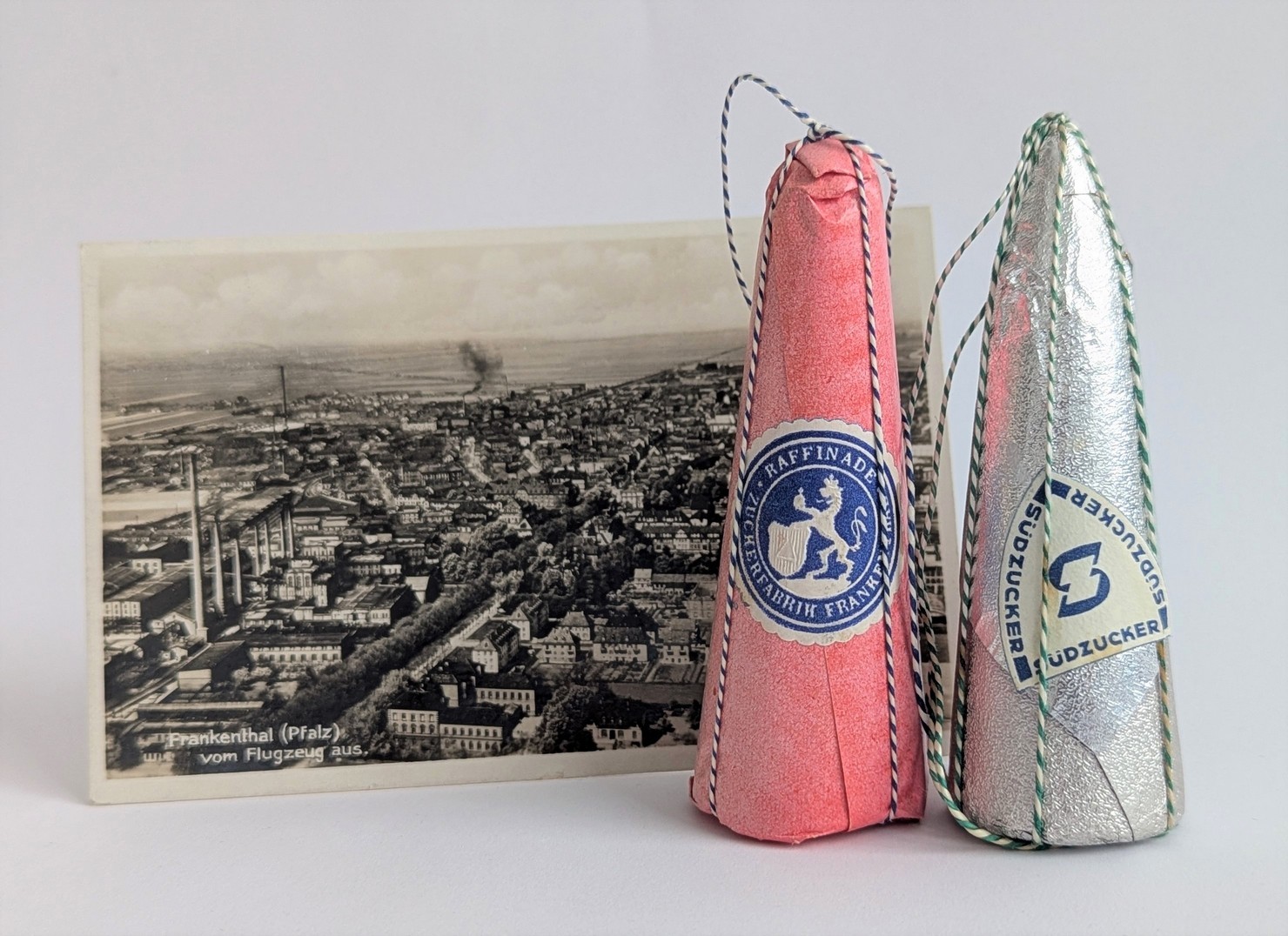 Objekt des Monats April 2026 Objekt des Monats Dezember 2024 - Reproduktion eines Werbeplakates