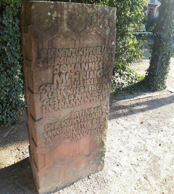 Johannes Mehring Gedenkstein