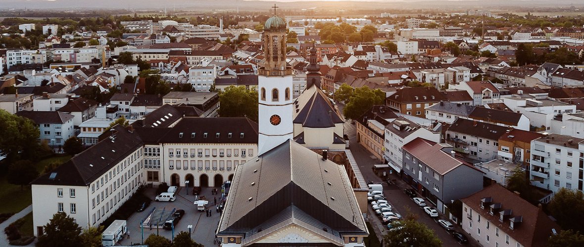 Zwölf-Apostel-Kirche von oben