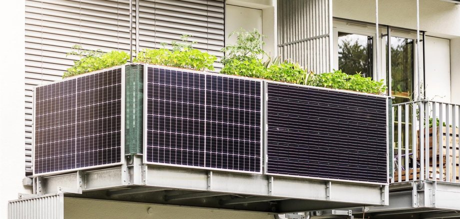 Photovoltaikanlage an Balkon