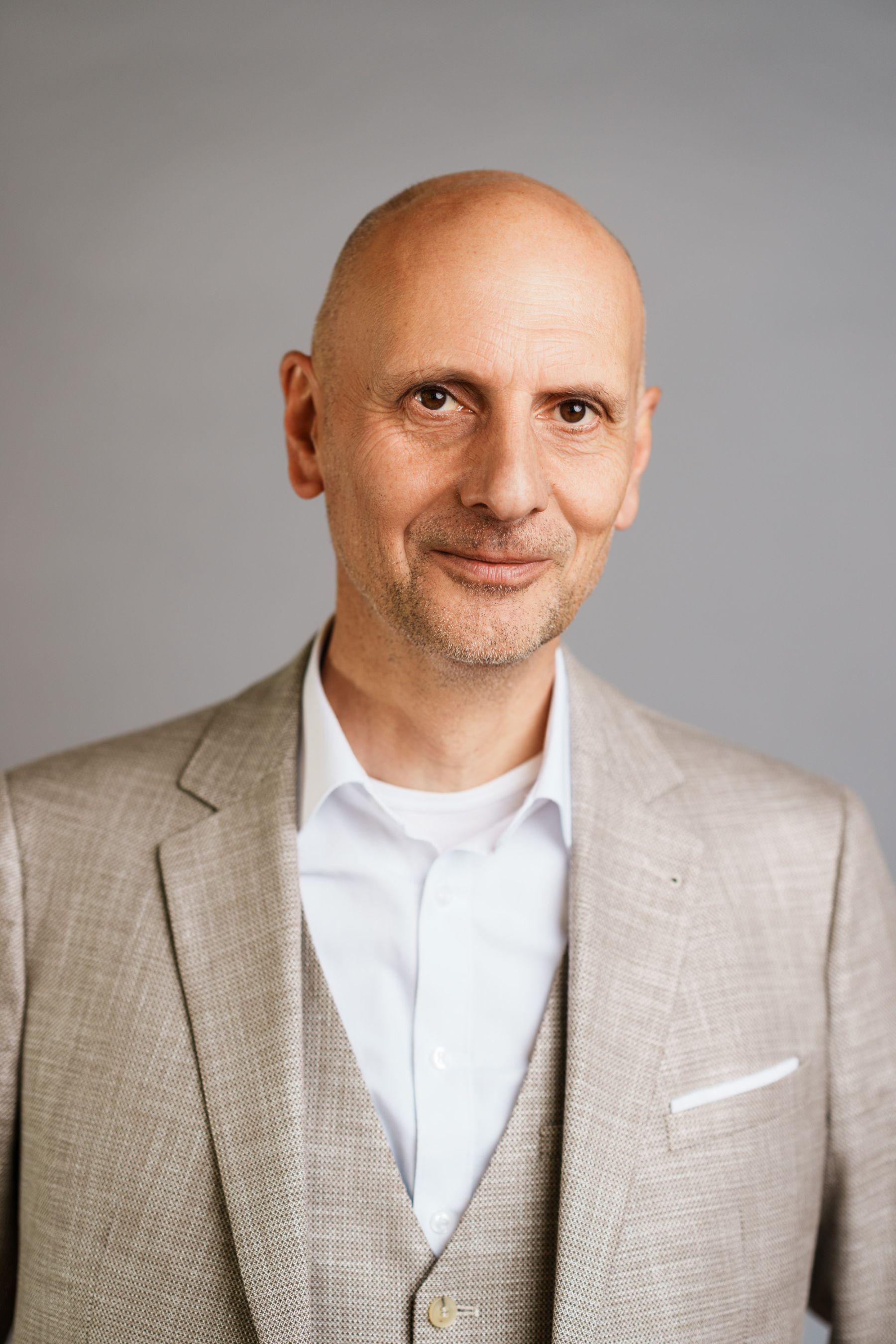 Porträtfoto von Bernd Leidig