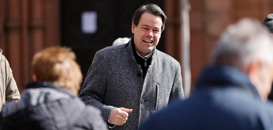 Oberbürgermeister Dr. Nicolas Meyer im Gespräch