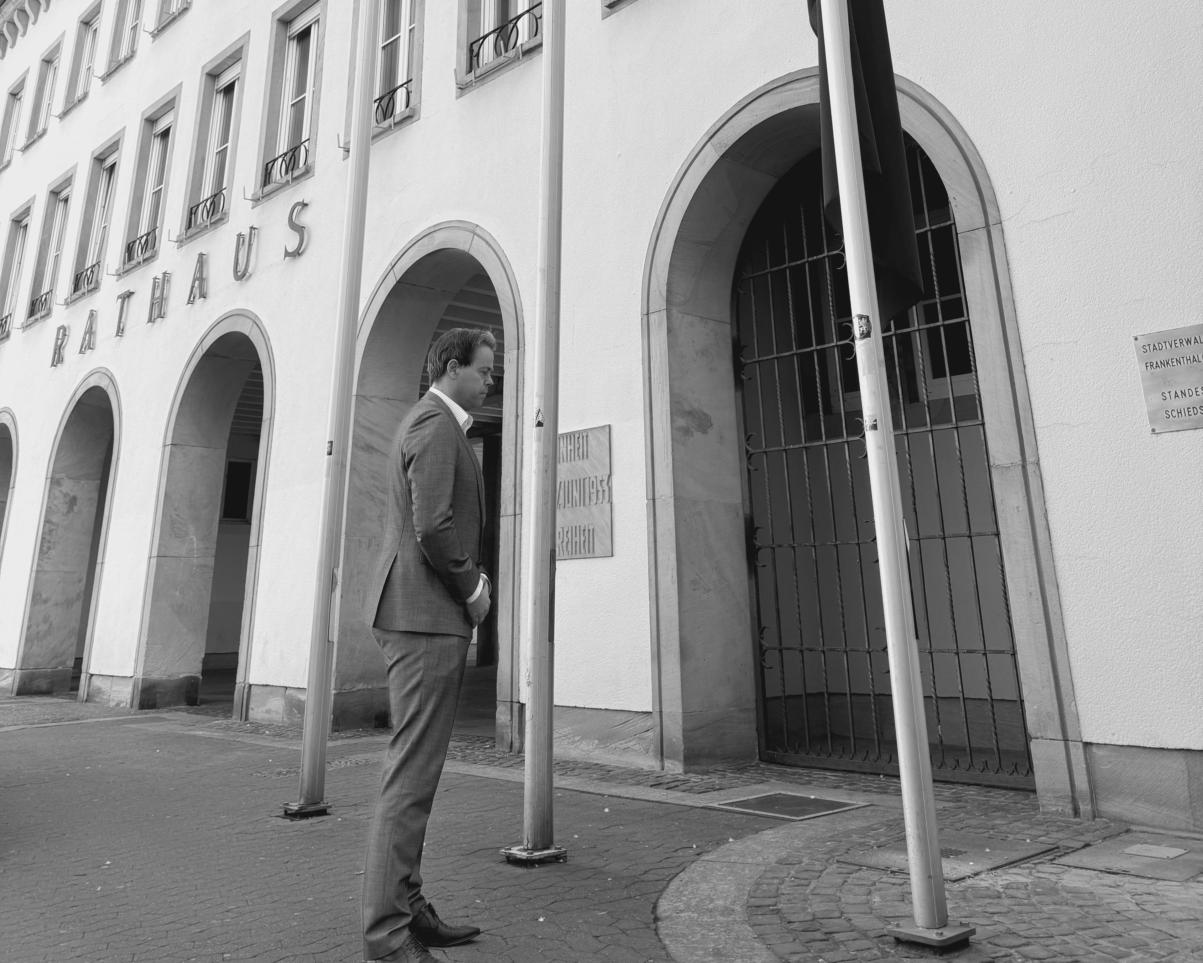 Trauerbeflaggung Rathaus