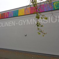 Außenansicht Sporthalle Karolinen-Gymnasium
