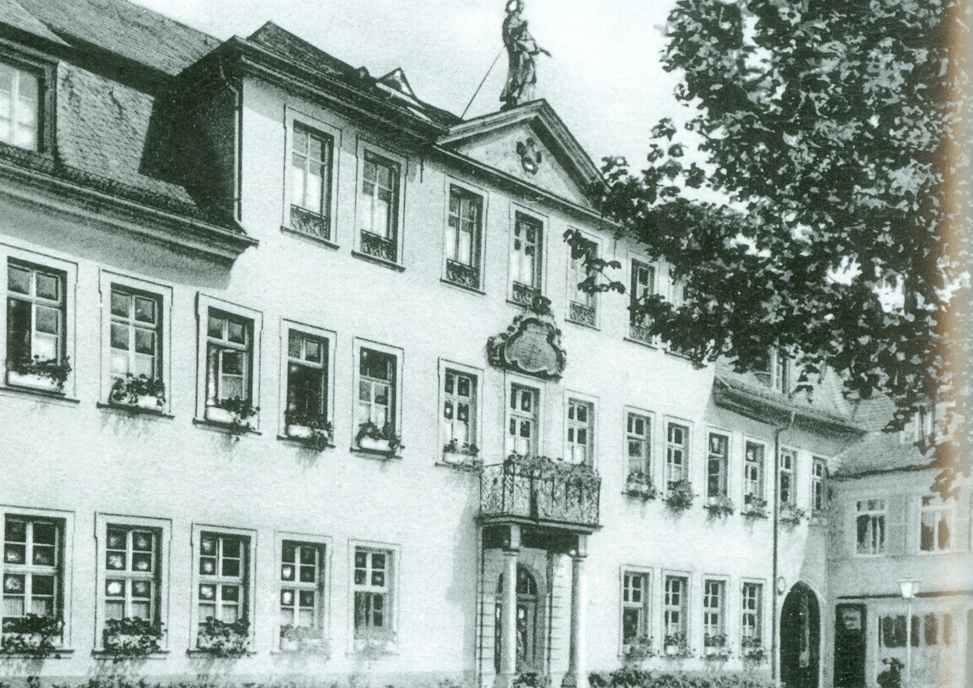 Das alte Frankenthaler Rathaus um 1930