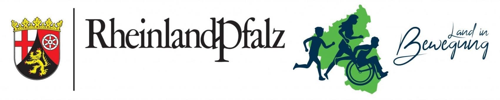 Bewegung in Land Rheinland- Pfalz Auf dem Logo läuft eine Frau, ein Kind und ein Rollstuhlfahrer in einer Richtung, rechts steht Bewegung im Land und im Hintergrund ist das Land Rheinland Pfalz in Grün zu sehen