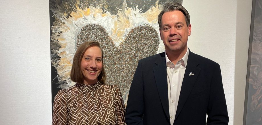 Julia Hoppe und OB Nicolas Meyer