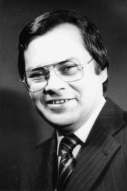 Das Bild zeigt den ehemaligen Oberbürgermeister der Stadt Frankenthal Herrn Peter Günter Kahlberg