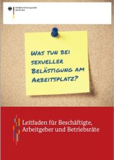Titel der Broschüre auf Post it geschrieben.