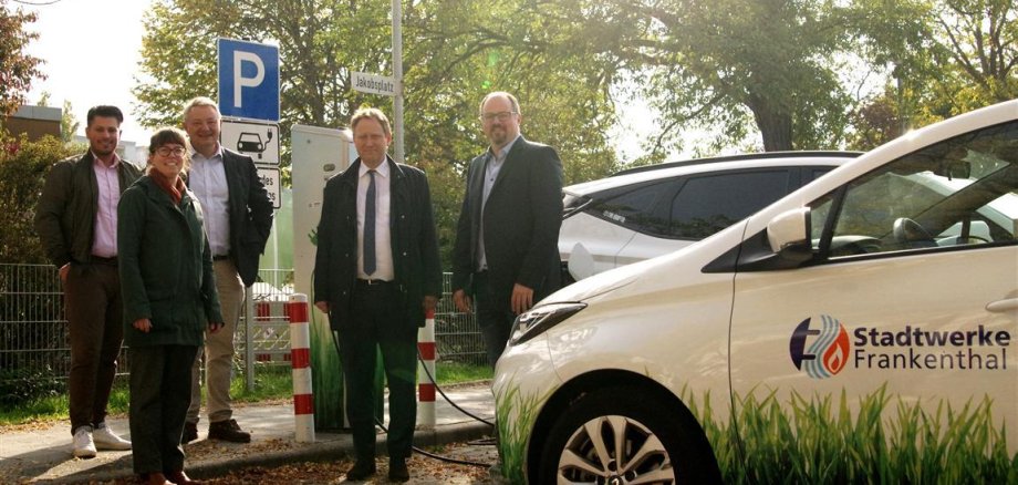 v.l.n.r.: Steven Müller, Miriam Caroli (stadtmobil), Volkmar Langefeld, Martin Hebich, Tobias Meyer